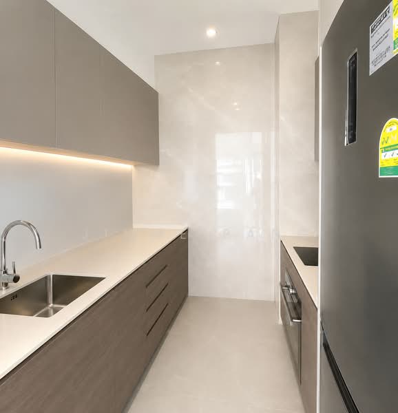 Stirling Residences, 25 Stirling Road, 2 Bedrooms, 689 sqft, Condominium For Sale, by Jimme Pang, 500223769 - Kitchen - PropertyGuru.com.sg