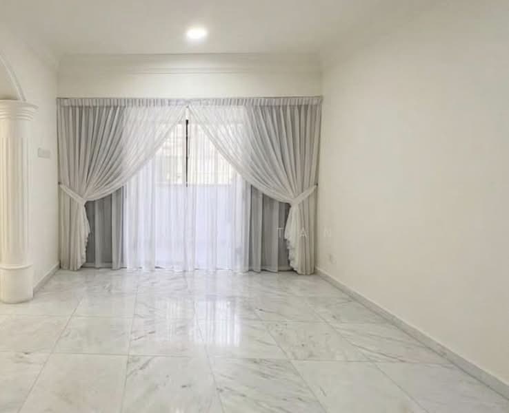 542 Serangoon North Avenue 4, 542 Serangoon North Avenue 4, 3 Bedrooms, 1,668 sqft, HDB Flat For Sale, by Jody Tan, 500223771 - Living Room - PropertyGuru.com.sg