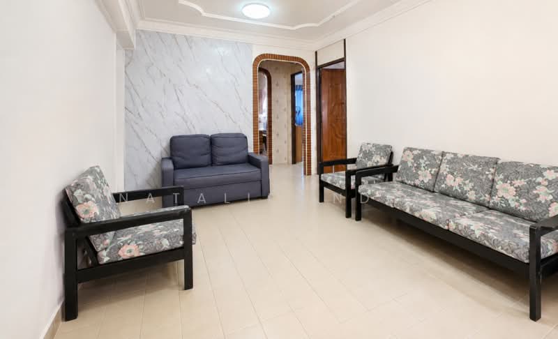 284 Yishun Avenue 6, 284 Yishun Avenue 6, 2 Bedrooms, 796 sqft, HDB Flat For Sale, by Natalie Indra, 500223773 - Living Room - PropertyGuru.com.sg