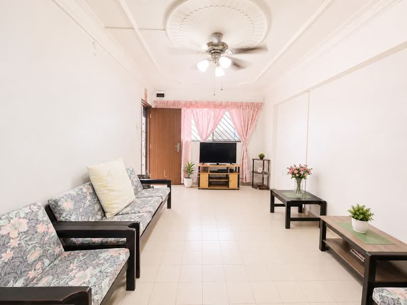 284 Yishun Avenue 6, 284 Yishun Avenue 6, 2 Bedrooms, 796 sqft, HDB Flat For Sale, by Natalie Indra, 500223773 - Living Room - PropertyGuru.com.sg