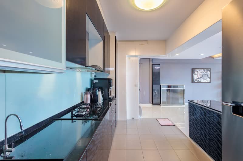 426A Yishun Avenue 11, 426A Yishun Avenue 11, 3 Bedrooms, 1,206 sqft, HDB Flat For Sale, by Rayden Tan, 500223779 - Kitchen - PropertyGuru.com.sg