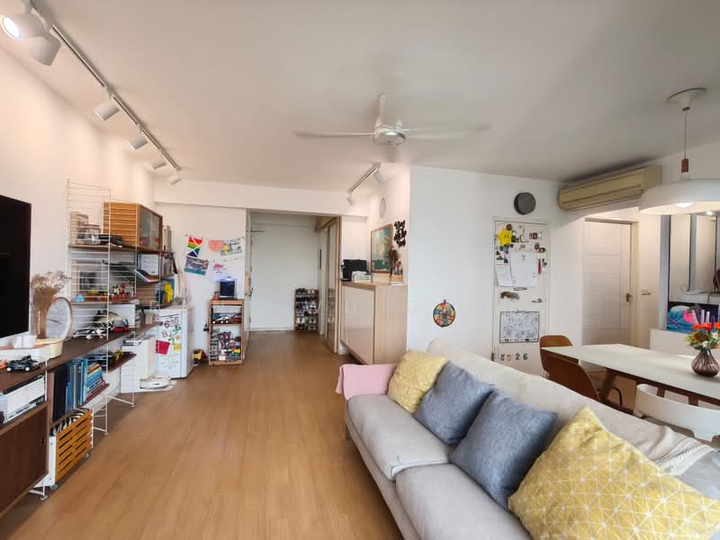 138D Yuan Ching Road, 138D Yuan Ching Road, 3 Bedrooms, 1,162 sqft, HDB Flat For Sale, by Rene Wu Cairu, 500223784 - Living Room - PropertyGuru.com.sg