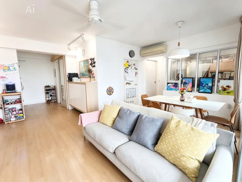 138D Yuan Ching Road, 138D Yuan Ching Road, 3 Bedrooms, 1,162 sqft, HDB Flat For Sale, by Rene Wu Cairu, 500223784 - Living Room - PropertyGuru.com.sg