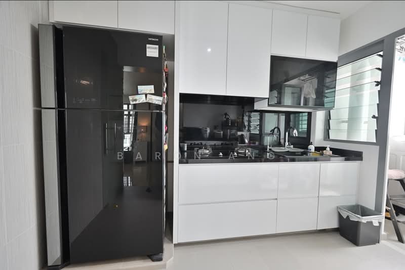 316A Punggol Way, 316A Punggol Way, 3 Bedrooms, 1,001 sqft, HDB Flat For Sale, by Baron Ang, 500223792 - Kitchen - PropertyGuru.com.sg