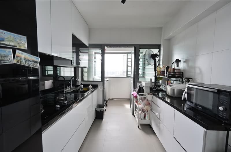 316A Punggol Way, 316A Punggol Way, 3 Bedrooms, 1,001 sqft, HDB Flat For Sale, by Baron Ang, 500223792 - Kitchen - PropertyGuru.com.sg
