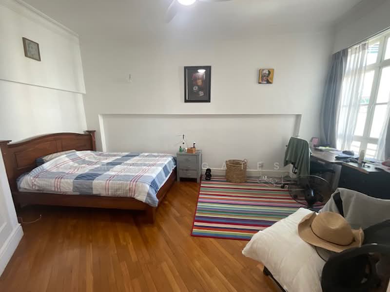 Kew Green, 37 Kew Crescent, 4 Bedrooms, 3,885 sqft, Condominium For Sale, by Marie Gates, 500223794 - Bedroom 4 - PropertyGuru.com.sg