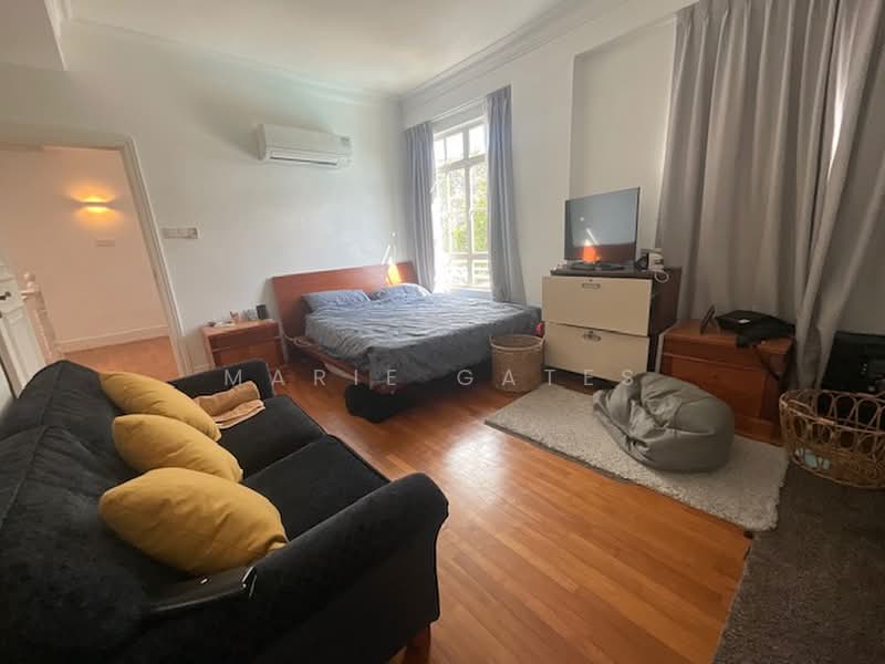 Kew Green, 37 Kew Crescent, 4 Bedrooms, 3,885 sqft, Condominium For Sale, by Marie Gates, 500223794 - Huge Junior Ensuite 3rd Bedroom - PropertyGuru.com.sg