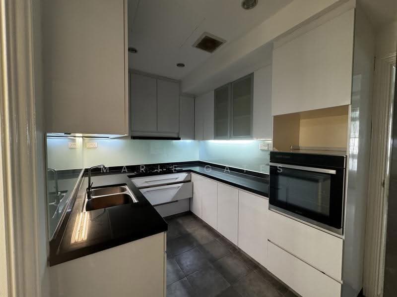 Kew Green, 37 Kew Crescent, Bedok / Upper East Coast, 4 Bedrooms, 3,885 sqft, Condominium For Sale, by Marie Gates, 500223794 - Kitchen - PropertyGuru.com.sg