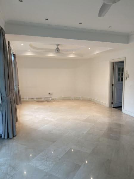 Kew Green, 37 Kew Crescent, Bedok / Upper East Coast, 4 Bedrooms, 3,885 sqft, Condominium For Sale, by Marie Gates, 500223794 - Living Room - PropertyGuru.com.sg