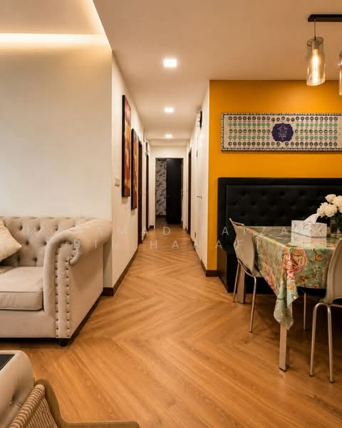 456 Segar Road, 456 Segar Road, 3 Bedrooms, 1,001 sqft, HDB Flat For Sale, by Mohamad Faizal Bin Hanafi, 500223797 - Corridor - PropertyGuru.com.sg
