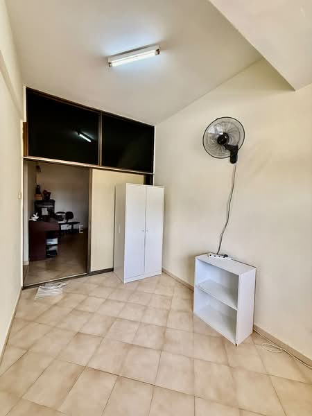Sai Ho Building, 777 Upper Serangoon Road, Room Rental, 100 sqft, Apartment For Rent, by Emily Lai, 500223801 - Interior - PropertyGuru.com.sg