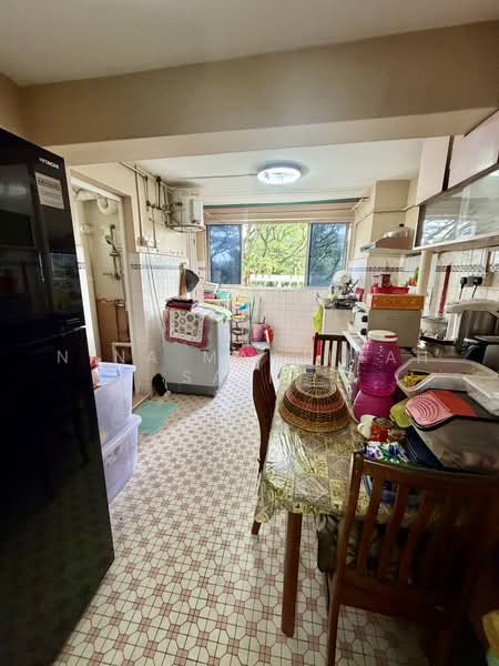 32 Holland Close, 32 Holland Close, 2 Bedrooms, 635 sqft, HDB Flat For Sale, by Nina Marjinah Sairi, 500223819 - Kitchen - PropertyGuru.com.sg
