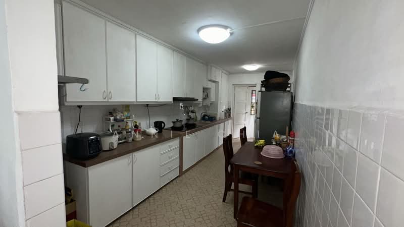 267 Bukit Batok East Avenue 4, 267 Bukit Batok East Avenue 4, Room Rental, 120 sqft, HDB Flat For Rent, by Annie Chia, 500223834 - Kitchen - PropertyGuru.com.sg