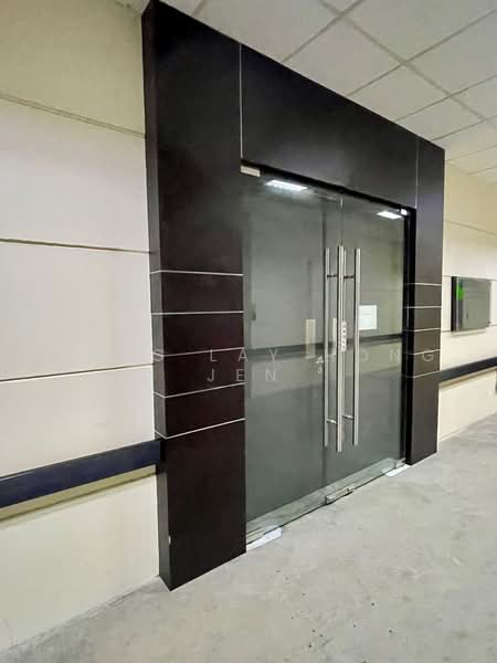 Paya Lebar 178, 178 Paya Lebar Road, 1,399 sqft, Light Industrial (B1) For Rent, by Wong Lay Hong Jen, 500223841 - Entrance - CommercialGuru.com.sg