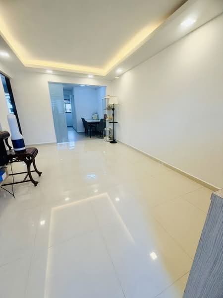 91 Lorong 3 Toa Payoh, 91 Lorong 3 Toa Payoh, 2 Bedrooms, 732 sqft, HDB Flat For Sale, by Linda Loh, 500223848 - Living Room - PropertyGuru.com.sg
