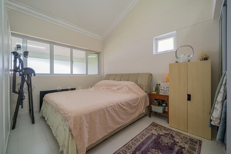 155 Bedok South Avenue 3, 155 Bedok South Avenue 3, 4 Bedrooms, 1,636 sqft, HDB Flat For Sale, by Desmond Lim, 500223860 - Master Bedroom - PropertyGuru.com.sg