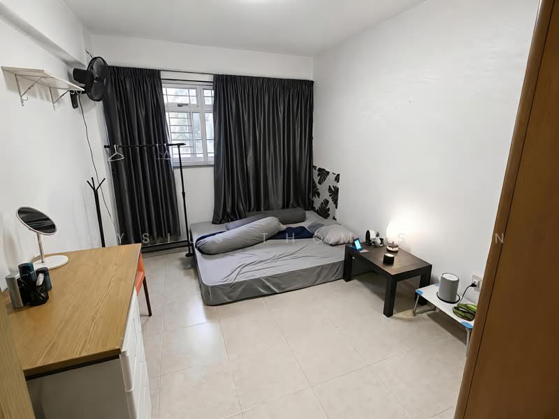 648 Ang Mo Kio Avenue 5, 648 Ang Mo Kio Avenue 5, 4 Bedrooms, 1,302 sqft, HDB Flat For Sale, by Aloysius Thomas Tan, 500223864 - Bedroom - PropertyGuru.com.sg
