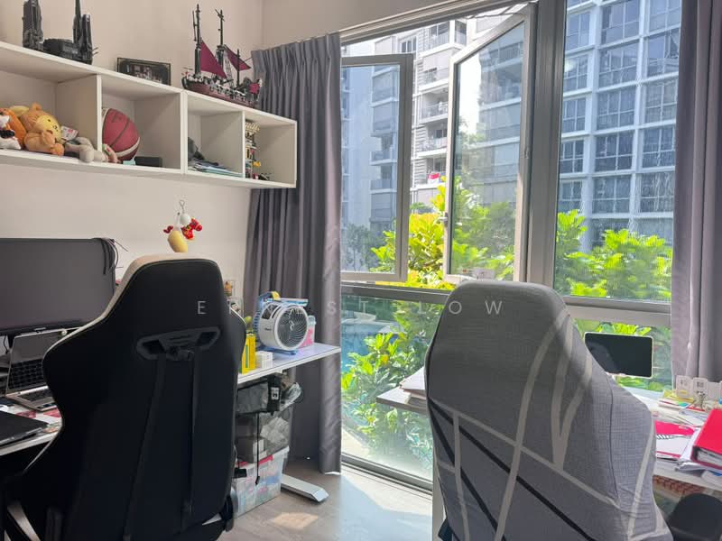 The Visionaire, 194 Canberra Drive, 3 Bedrooms, 1,119 sqft, Executive Condominium For Sale, by Ernest Low, 500223865 - Study - PropertyGuru.com.sg