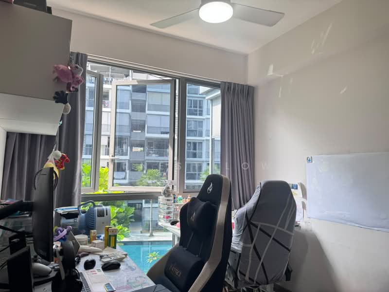 The Visionaire, 194 Canberra Drive, 3 Bedrooms, 1,119 sqft, Executive Condominium For Sale, by Ernest Low, 500223865 - Study - PropertyGuru.com.sg