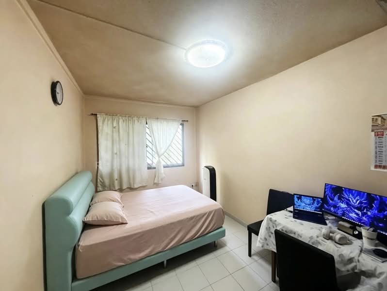 523 Serangoon North Avenue 4, 523 Serangoon North Avenue 4, 4 Bedrooms, 1,313 sqft, HDB Flat For Sale, by Rachel Khoo, 500223866 - Bedroom - PropertyGuru.com.sg