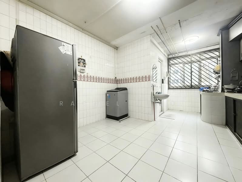 523 Serangoon North Avenue 4, 523 Serangoon North Avenue 4, 4 Bedrooms, 1,313 sqft, HDB Flat For Sale, by Rachel Khoo, 500223866 - Kitchen - PropertyGuru.com.sg