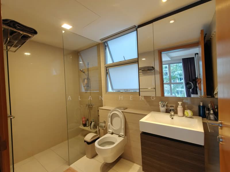 Prive, 35 Punggol Field, 3 Bedrooms, 1,055 sqft, Executive Condominium For Sale, by Alan Heng, 500223870 - Bathroom - PropertyGuru.com.sg