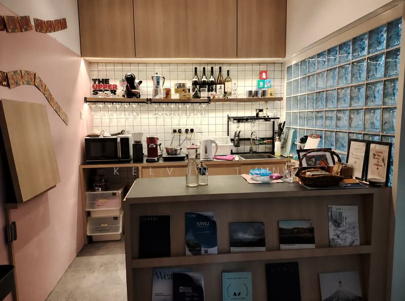Delta House, 2 Alexandra Road, 3,455 sqft, Office For Rent, by Kelvin Tan, 500223871 - Kitchen - CommercialGuru.com.sg