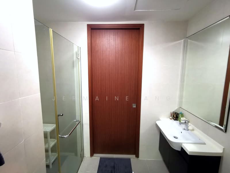 M66, 66 Moonstone Lane, 2 Bedrooms, 517 sqft, Condominium For Rent, by Jermaine Ang, 500223874 - Bathroom - PropertyGuru.com.sg