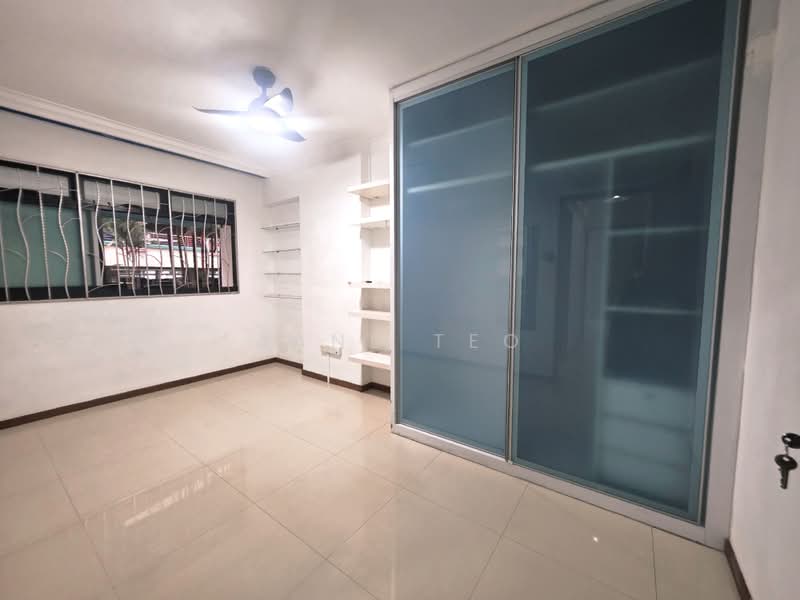 686B Jurong West Central 1, 686B Jurong West Central 1, 3 Bedrooms, 1,011 sqft, HDB Flat For Sale, by Jane Teo, 500223875 - Bedroom 1 - PropertyGuru.com.sg