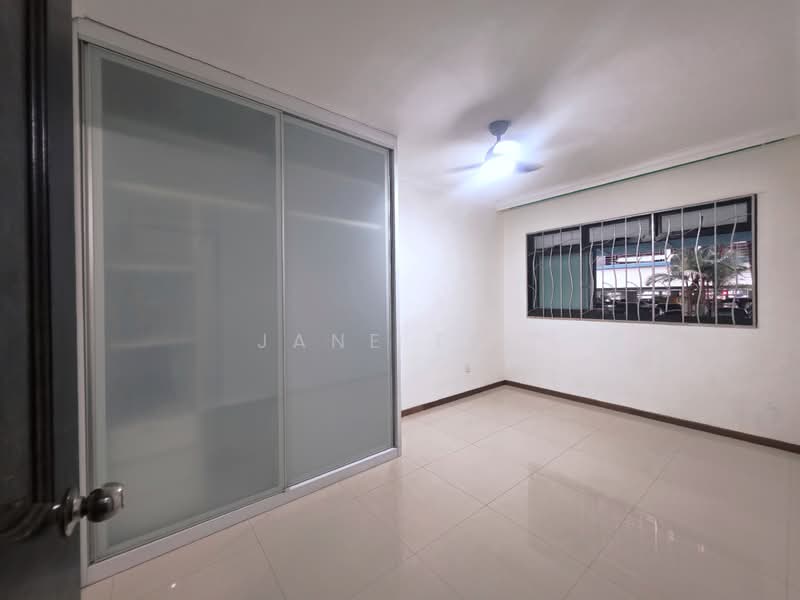 686B Jurong West Central 1, 686B Jurong West Central 1, 3 Bedrooms, 1,011 sqft, HDB Flat For Sale, by Jane Teo, 500223875 - Masterbedroom - PropertyGuru.com.sg