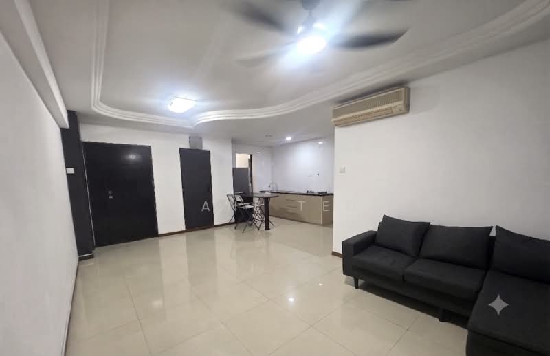 686B Jurong West Central 1, 686B Jurong West Central 1, 3 Bedrooms, 1,011 sqft, HDB Flat For Sale, by Jane Teo, 500223875 - Living Room - PropertyGuru.com.sg