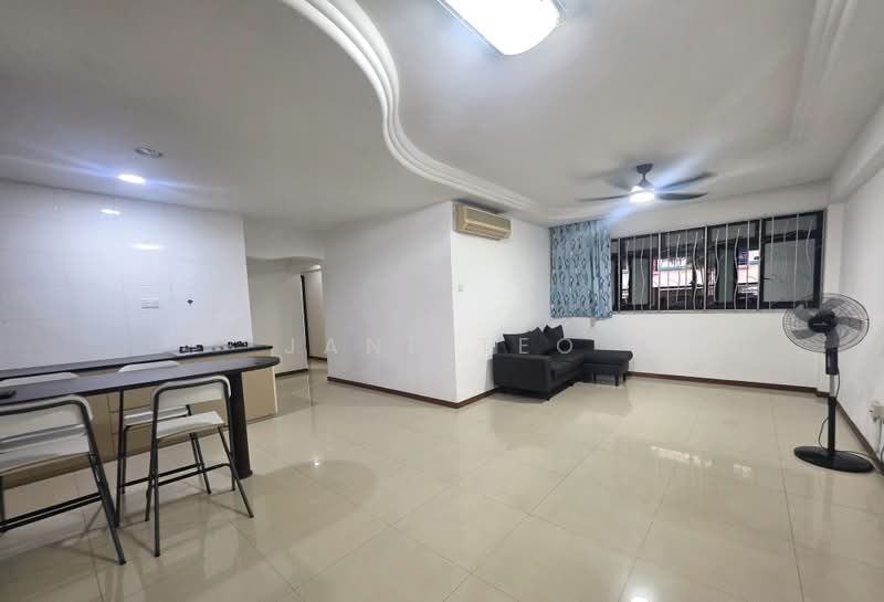 686B Jurong West Central 1, 686B Jurong West Central 1, 3 Bedrooms, 1,011 sqft, HDB Flat For Sale, by Jane Teo, 500223875 - Living Room - PropertyGuru.com.sg