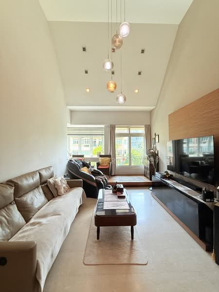 Forest Hills Condo, 25 Transit Road, 4 Bedrooms, 1,798 sqft, Condominium For Sale, by Esther Zou, 500223880 - Living Room - PropertyGuru.com.sg