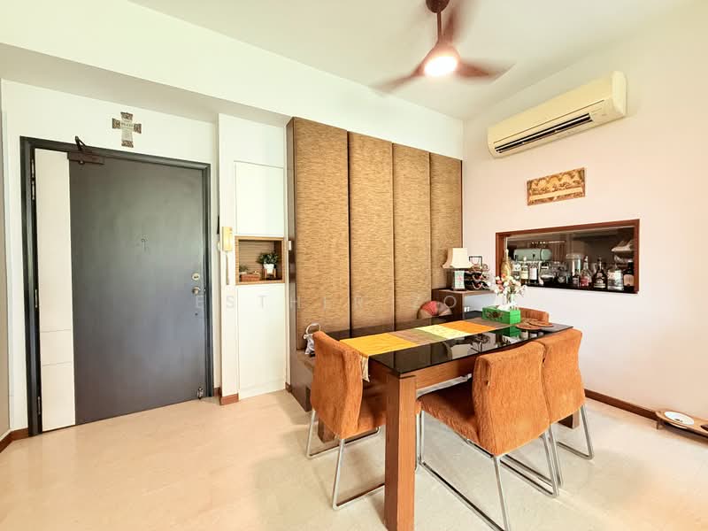 Forest Hills Condo, 25 Transit Road, 4 Bedrooms, 1,798 sqft, Condominium For Sale, by Esther Zou, 500223880 - Dining Room - PropertyGuru.com.sg