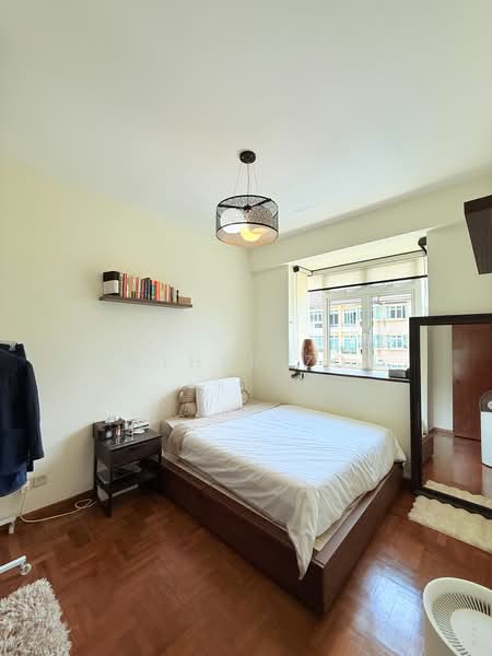 Forest Hills Condo, 25 Transit Road, 4 Bedrooms, 1,798 sqft, Condominium For Sale, by Esther Zou, 500223880 - Bedroom - PropertyGuru.com.sg