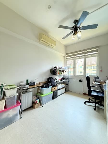 Forest Hills Condo, 25 Transit Road, 4 Bedrooms, 1,798 sqft, Condominium For Sale, by Esther Zou, 500223880 - Study - PropertyGuru.com.sg