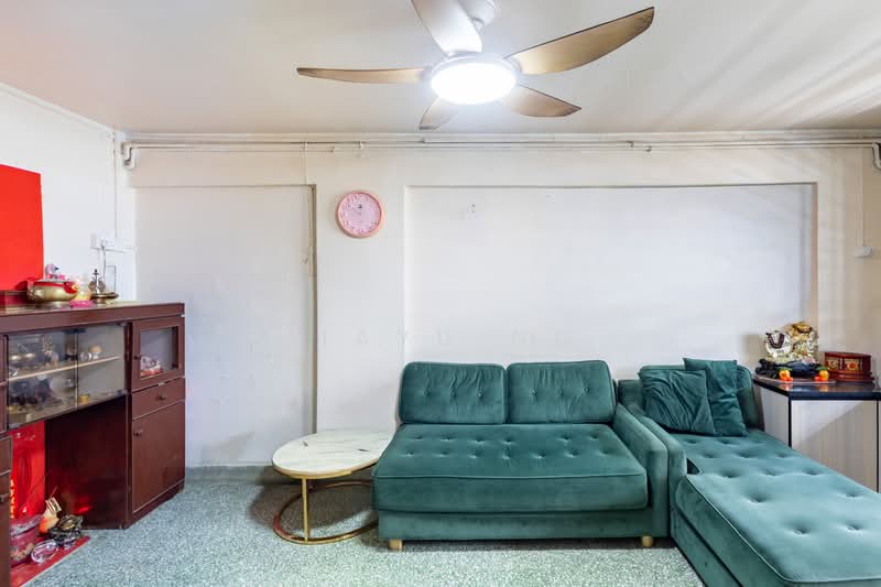 21 Chai Chee Road, 21 Chai Chee Road, 2 Bedrooms, 700 sqft, HDB Flat For Sale, by Jiayu Ng, 500223891 - Living Room - PropertyGuru.com.sg