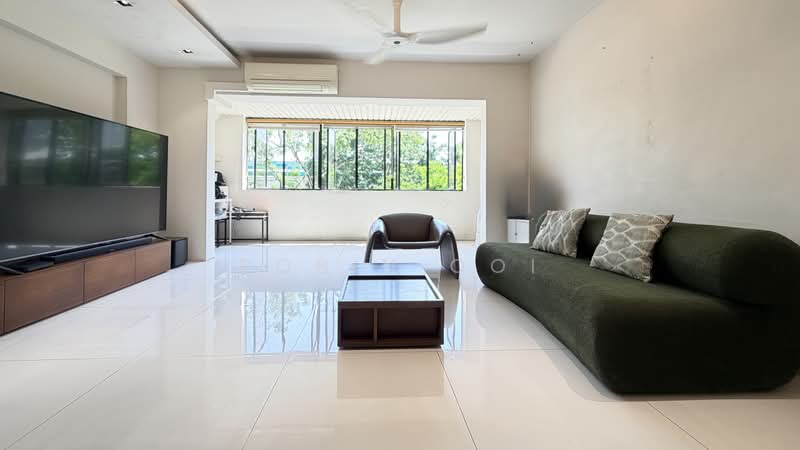 407 Jurong West Street 42, 407 Jurong West Street 42, 4 Bedrooms, 1,604 sqft, HDB Flat For Sale, by Robin Ooi, 500223893 - Living Room - PropertyGuru.com.sg