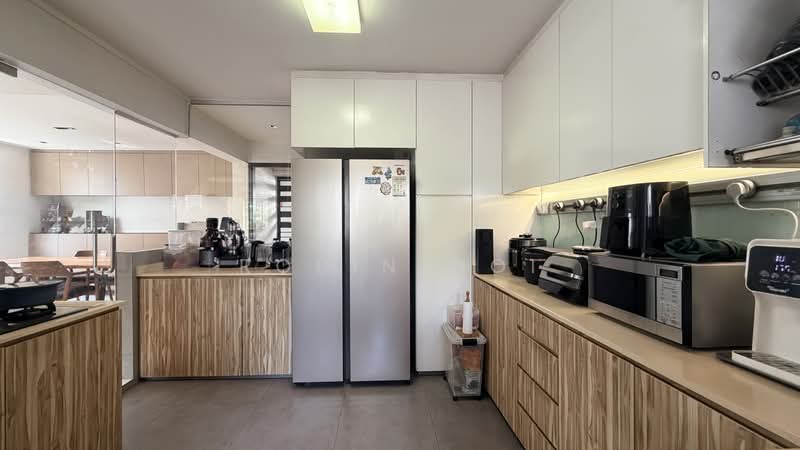 407 Jurong West Street 42, 407 Jurong West Street 42, 4 Bedrooms, 1,604 sqft, HDB Flat For Sale, by Robin Ooi, 500223893 - Kitchen - PropertyGuru.com.sg