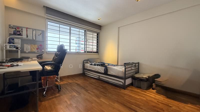 407 Jurong West Street 42, 407 Jurong West Street 42, 4 Bedrooms, 1,604 sqft, HDB Flat For Sale, by Robin Ooi, 500223893 - Bedroom - PropertyGuru.com.sg
