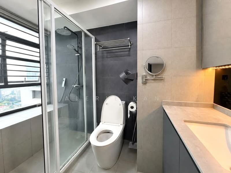 138B Lorong 1A Toa Payoh, 138B Lorong 1A Toa Payoh, 3 Bedrooms, 980 sqft, HDB Flat For Sale, by Valerie Kang, 500223894 - Bathroom - PropertyGuru.com.sg