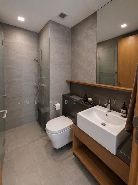 The Navian, Jalan Eunos, 2 Bedrooms, 657 sqft, Condominium For Sale, by Julia Bensily, 500223896 - Bathroom - PropertyGuru.com.sg