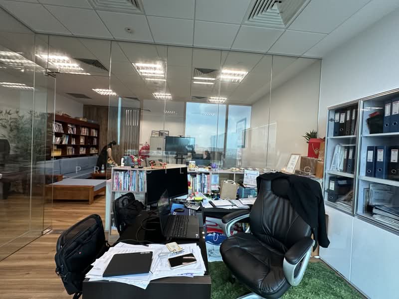 Vision Exchange, 2 Venture Drive, Boon Lay / Jurong / Tuas, 700 sqft, Office For Rent, by Priscilla Tong, 500223903 - Director Room - CommercialGuru.com.sg