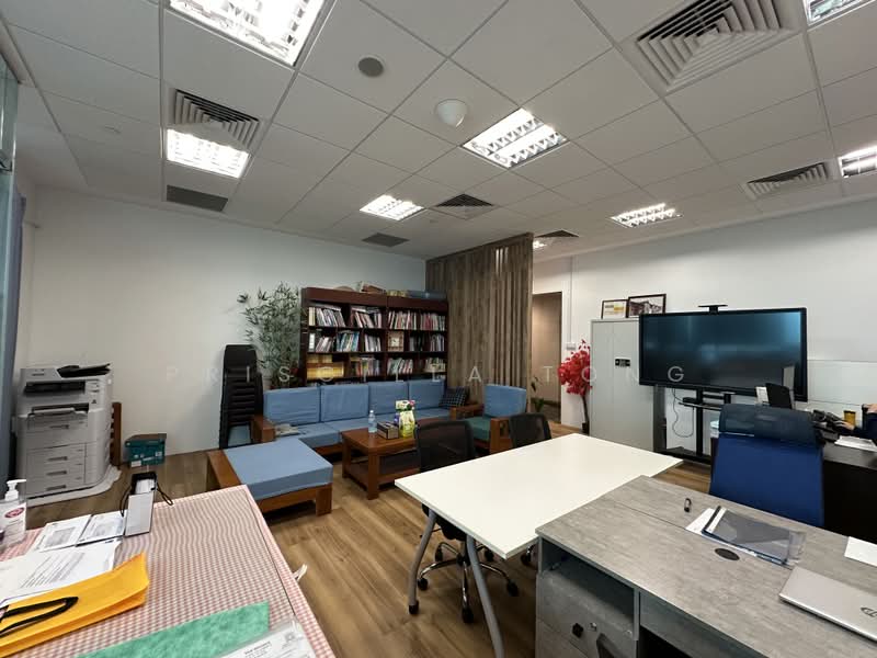 Vision Exchange, 2 Venture Drive, Boon Lay / Jurong / Tuas, 700 sqft, Office For Rent, by Priscilla Tong, 500223903 - CommercialGuru.com.sg
