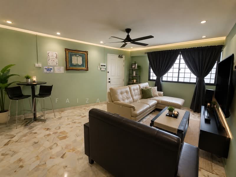 17 Teck Whye Lane, 17 Teck Whye Lane, 3 Bedrooms, 1,001 sqft, HDB Flat For Sale, by Faizal Rahim, 500223925 - Living Room - PropertyGuru.com.sg