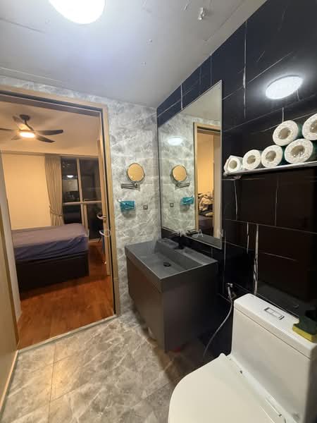 The Santorini, 21 Tampines Street 86, 1 Bedroom, 527 sqft, Condominium For Sale, by Joey Tan, 500223927 - Bathroom - PropertyGuru.com.sg