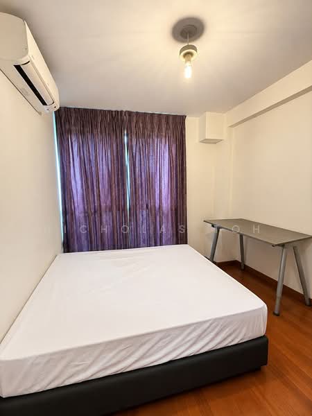Niven Loft, 70 Niven Road, 3 Bedrooms, 1,033 sqft, Apartment For Rent, by Nicholas Toh, 500223932 - Bedroom - PropertyGuru.com.sg