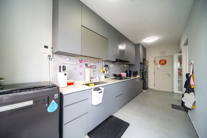 201A Compassvale Drive, 201A Compassvale Drive, 3 Bedrooms, 969 sqft, HDB Flat For Sale, by Derrick Tai, 500223935 - Kitchen - PropertyGuru.com.sg