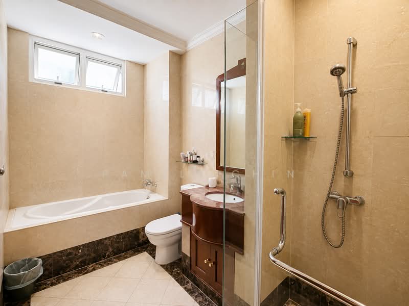 Braddell Heights Estate, Matlock Rise, 7 Bedrooms, 7,000 sqft, Bungalow House For Sale, by Pamela Chin, 500223938 - Bathroom - PropertyGuru.com.sg