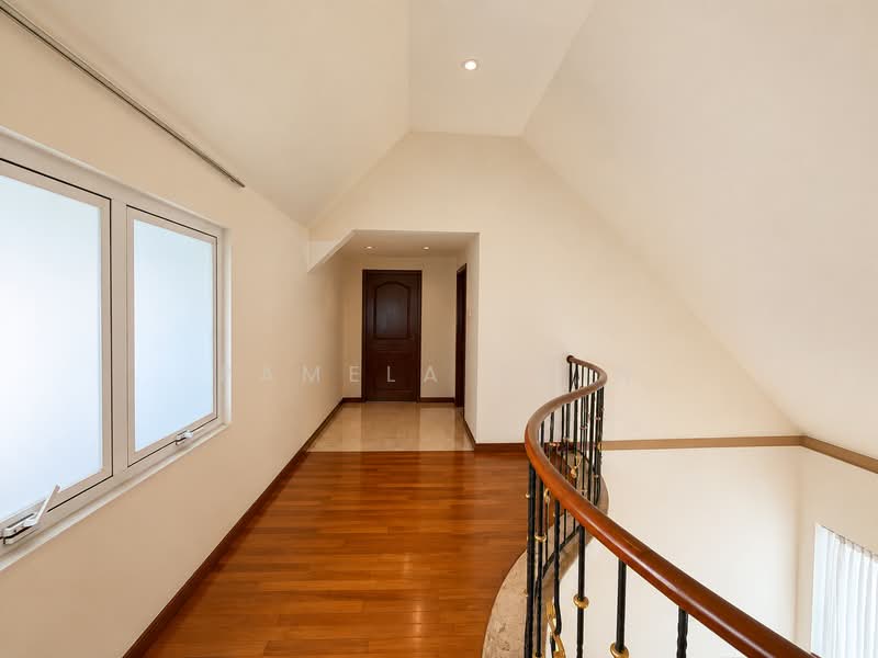 Braddell Heights Estate, Matlock Rise, 7 Bedrooms, 7,000 sqft, Bungalow House For Sale, by Pamela Chin, 500223938 - Corridor - PropertyGuru.com.sg